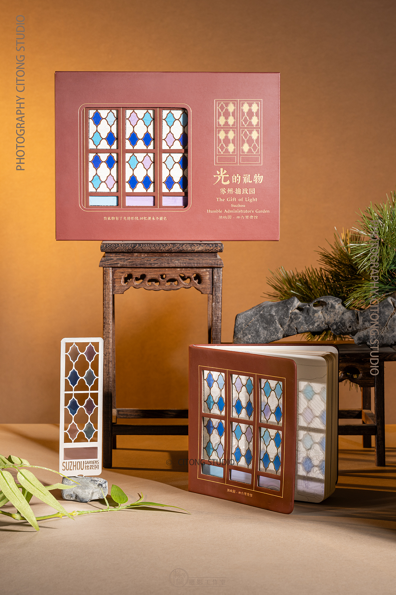 文创摄影｜中式｜光的礼物文创礼盒套装（图ZMzg5ODYwNTYw） - 产品摄影 - 站酷设计师刺桐摄影视觉原创素材 - 站酷ZCOOL