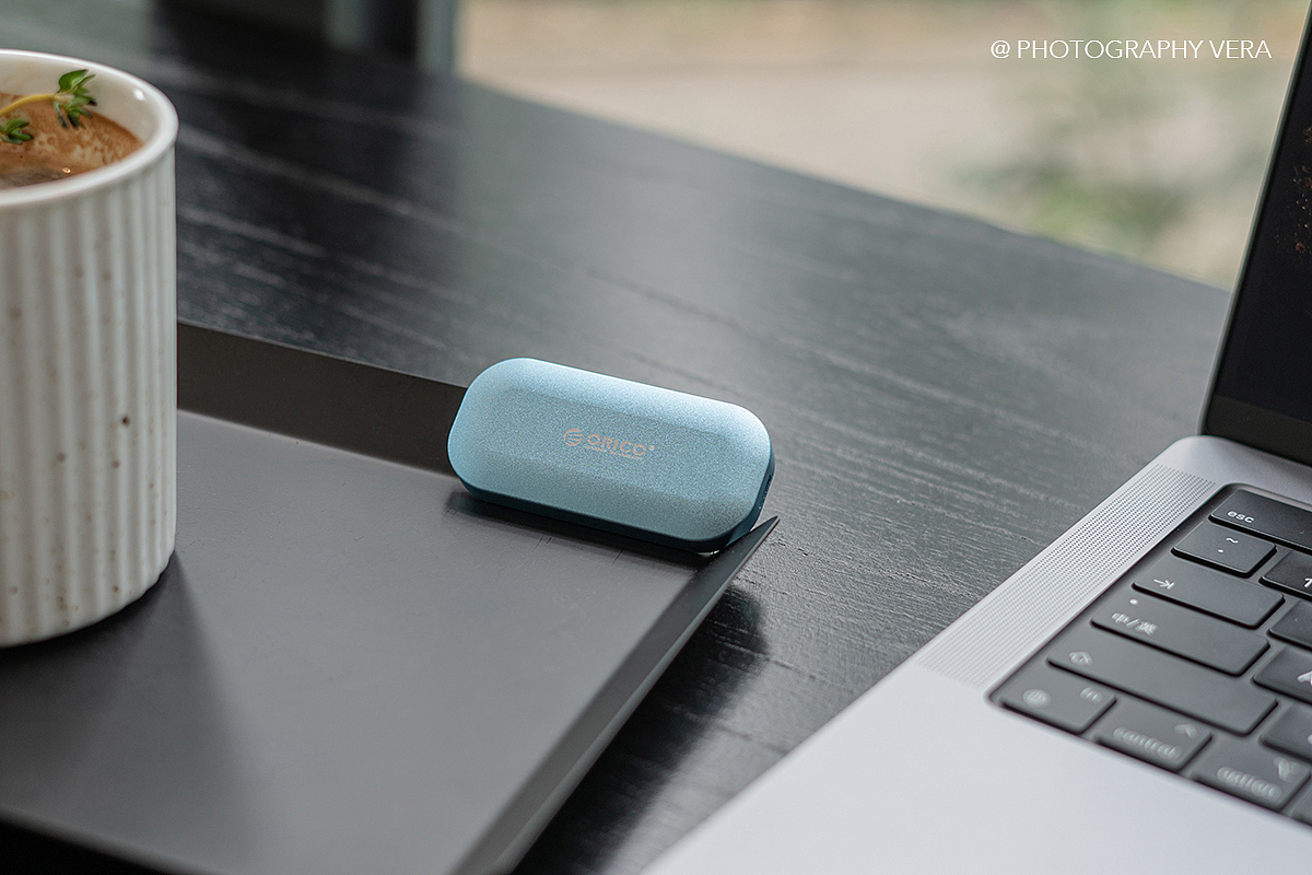 奥睿科 IV300 固态硬盘（图ZMzg5ODc0NjE2） - 产品摄影 - 站酷设计师叶少Vera原创素材 - 站酷ZCOOL