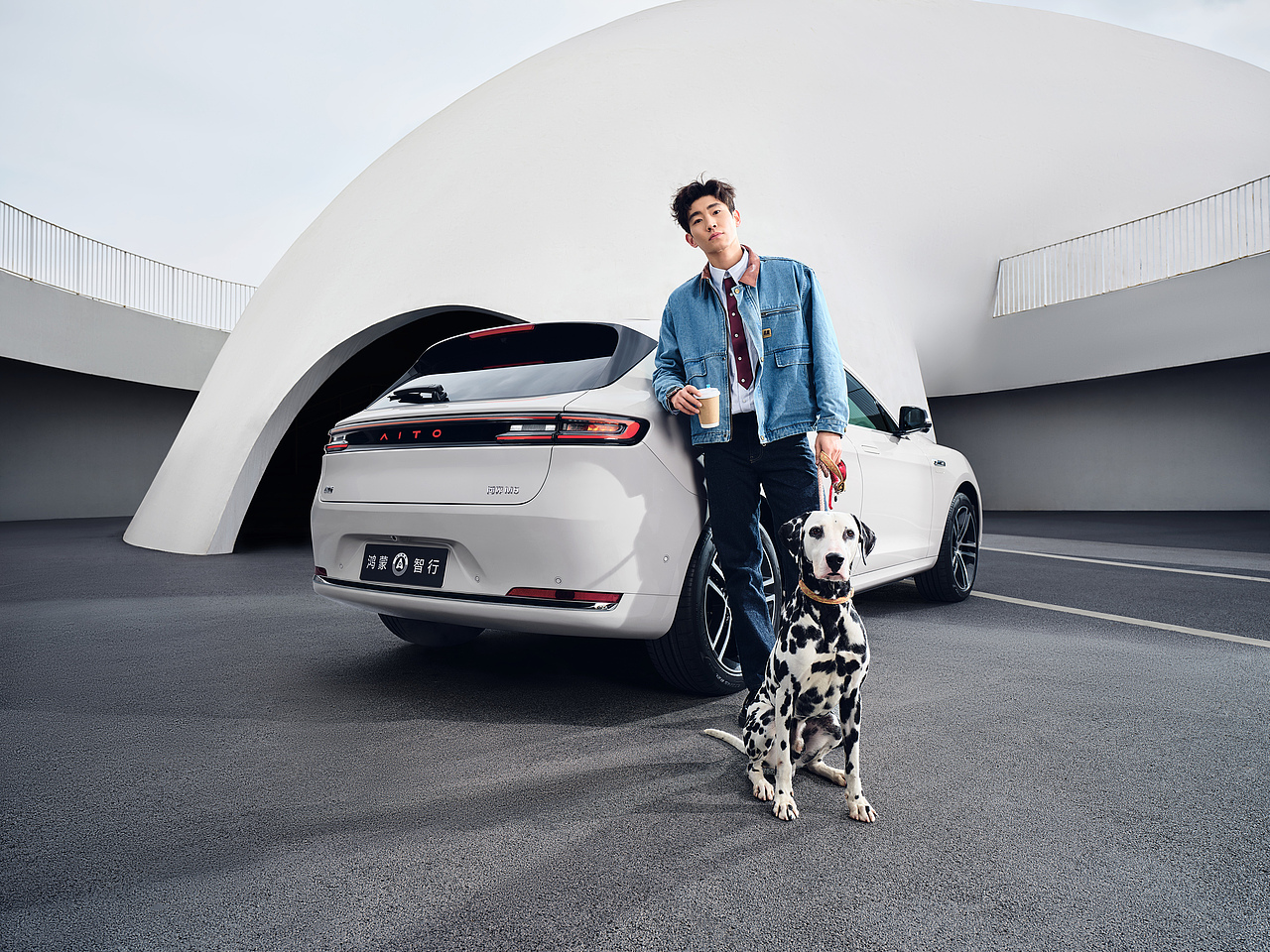 修图案例 | 栩栩华生x华为问界M5 Ultra