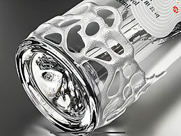 一瓶干净的酒//好酒不用装、干净看得见。