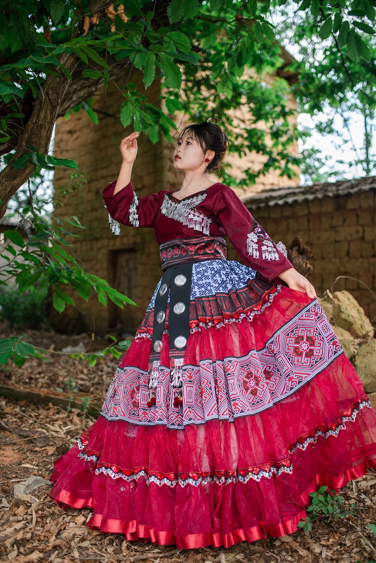 云南少数民族情侣