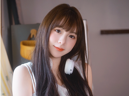 居家女孩