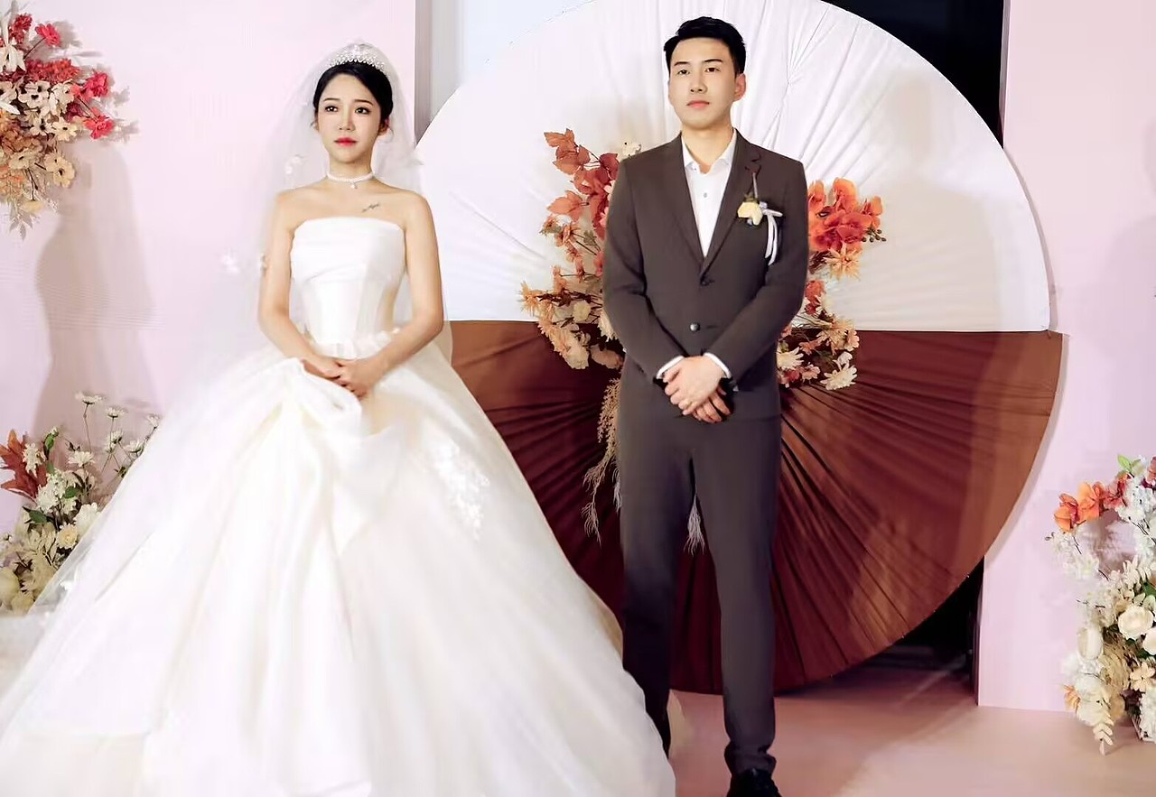 闪光灯使用-【2025.05.01婚礼跟拍】