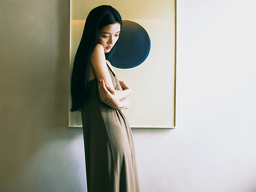 世界在喧嚣中按下暂停键