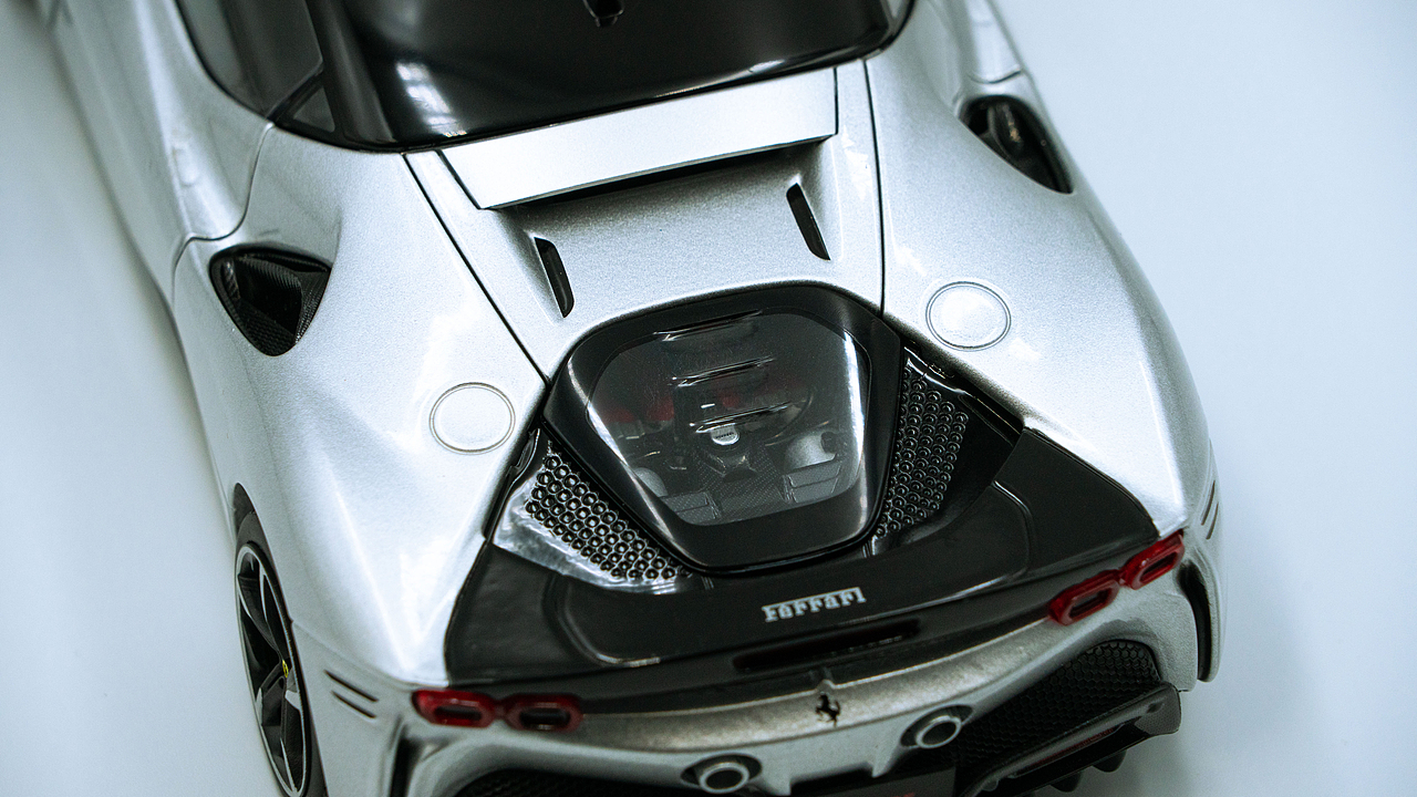 Ferrari SF90 Stradale 1:18 Bburago