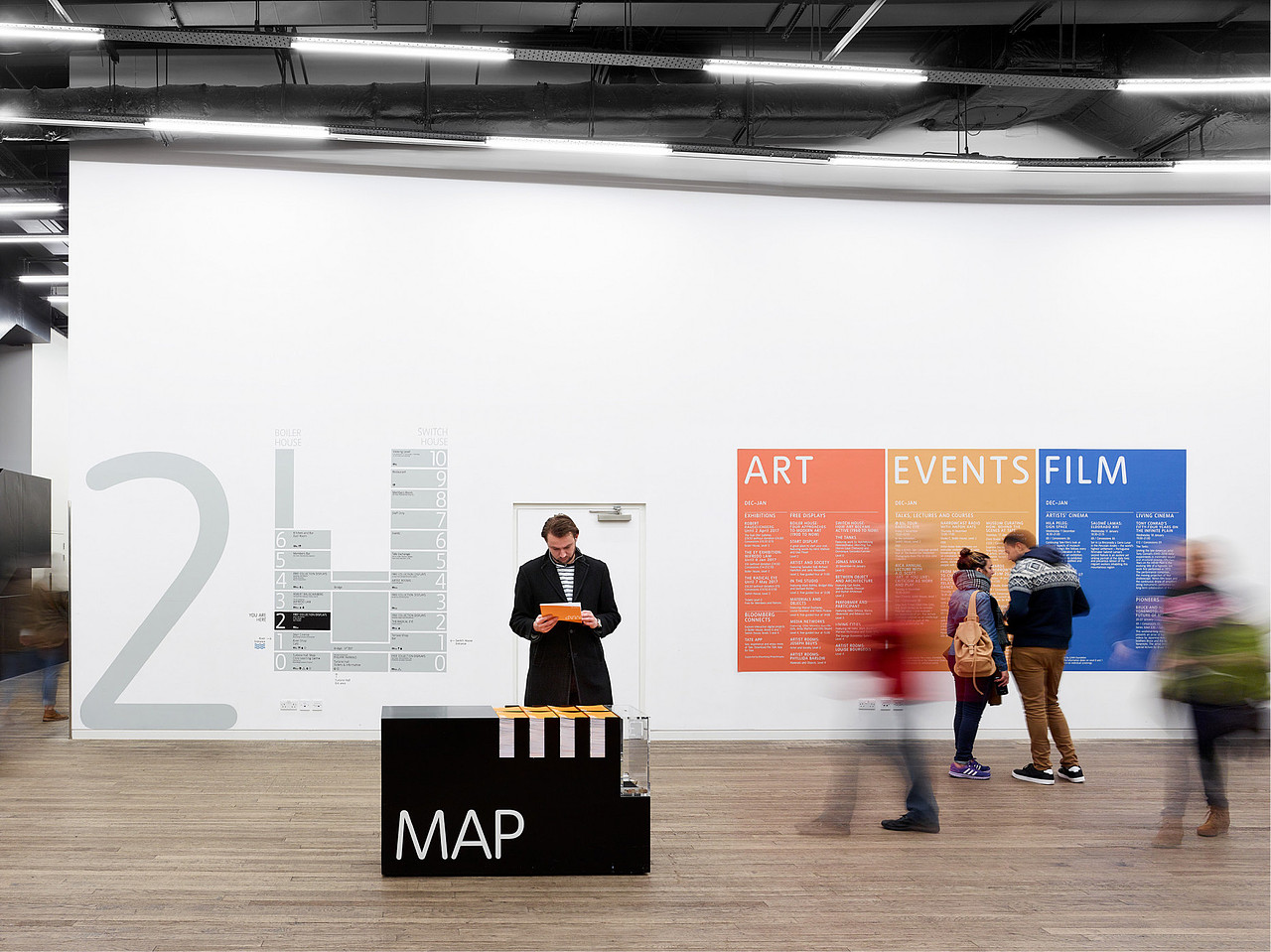 不止看画:导视设计如何提升美术馆体验?