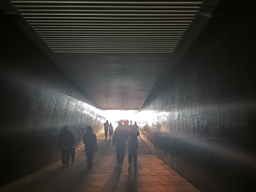 前行（个人主页-ZNzE4NjIxMDA=） - 人像摄影 - 站酷设计师爱摄影的蓝豆原创素材 - 站酷ZCOOL