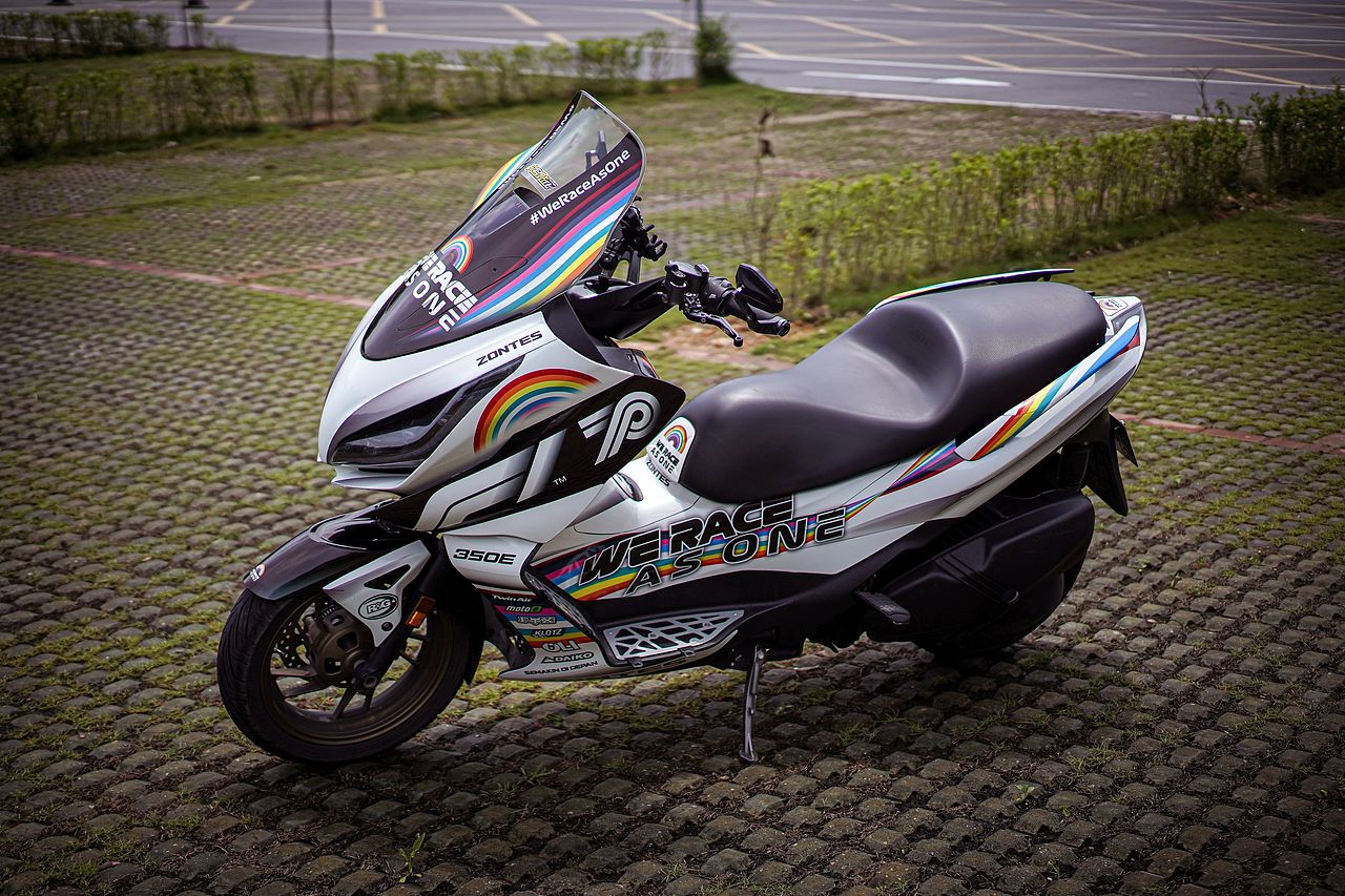 升仕350E WeRace AsOne F1安全车涂装