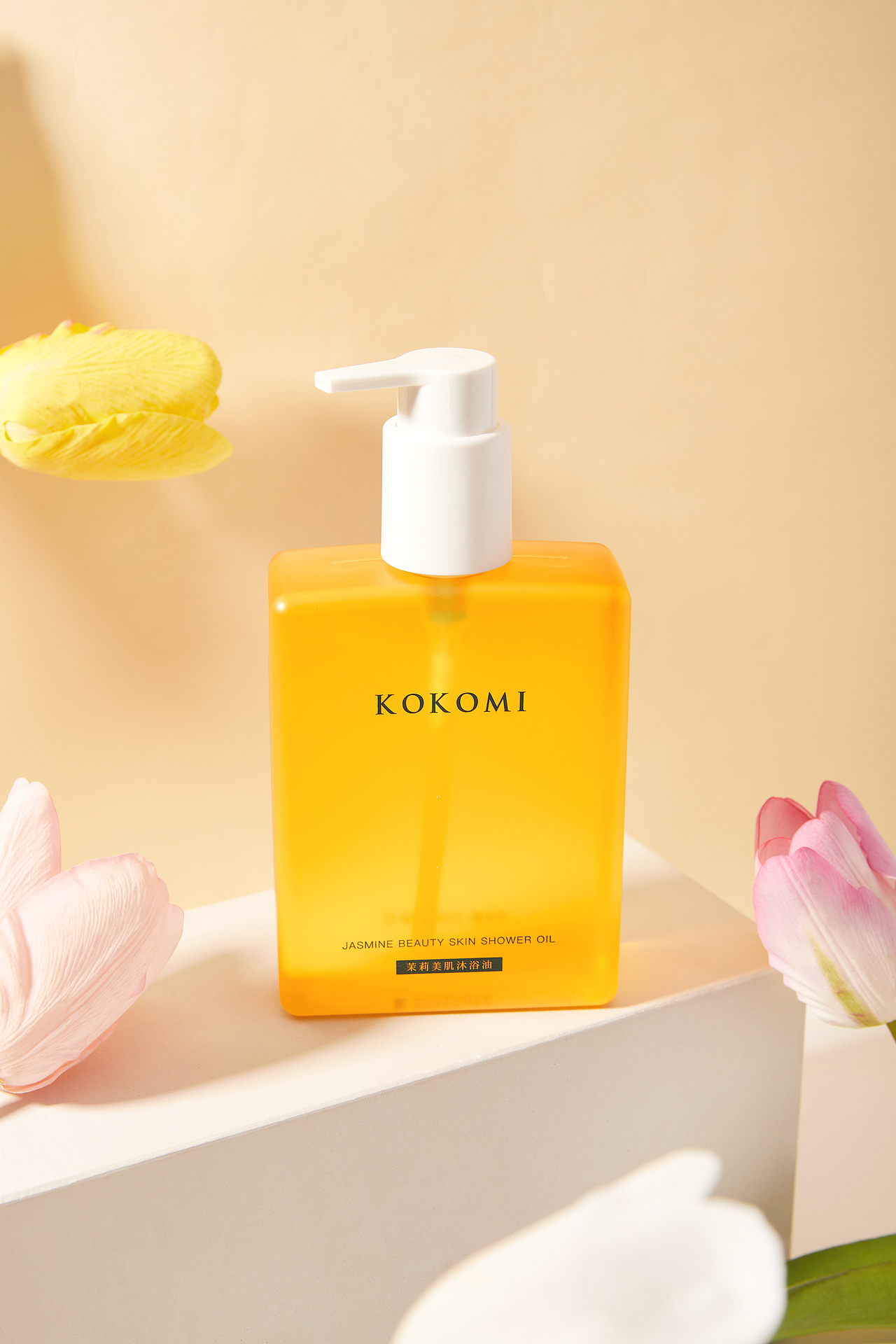 产品摄影-KOKOMI沐浴油,鬃毛刷