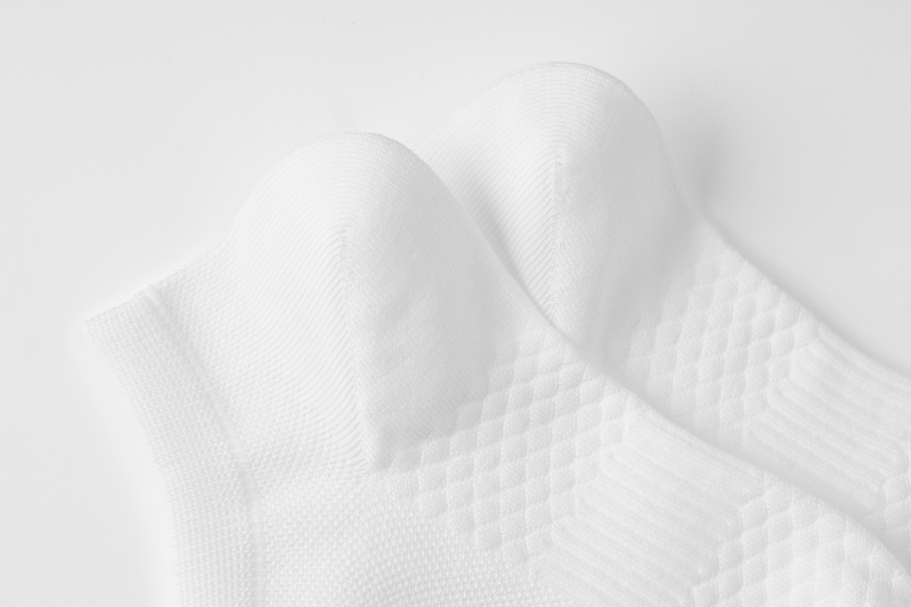 静物拍摄| 袜子丨简约干净的一组客片分享