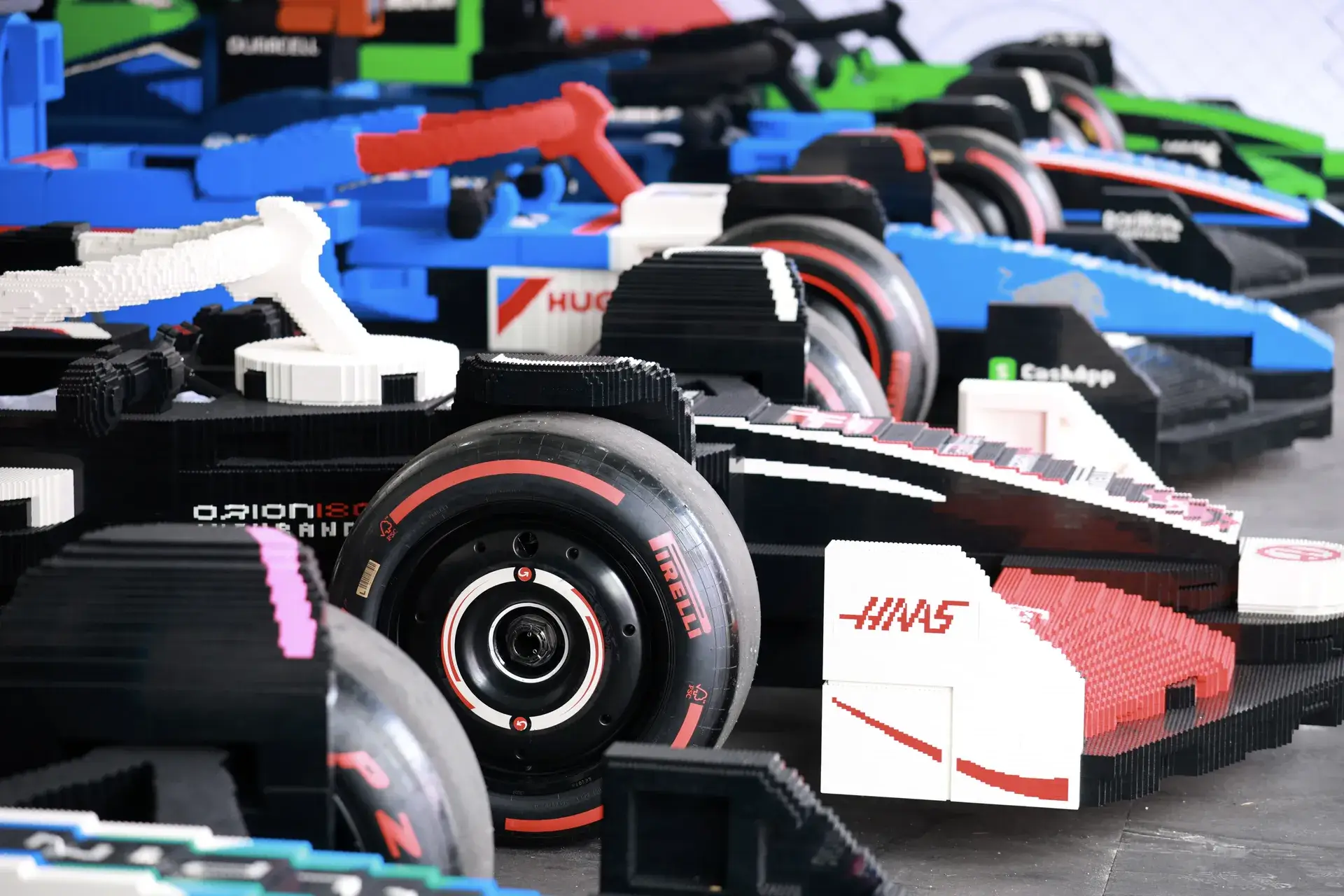 乐高打造10辆可驾驶的F1赛车/2025威尼斯建筑双年展/福田发起全球征集 奖金最高20万元（图ZMTUwODUxNjQ=） - 资讯 - 站酷设计师站酷资讯原创素材 - 站酷ZCOOL