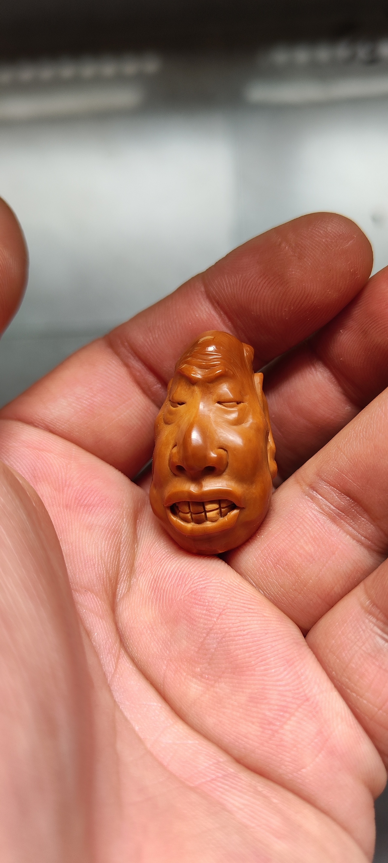 覃投艺核工作室覃文东希早核雕作品效果