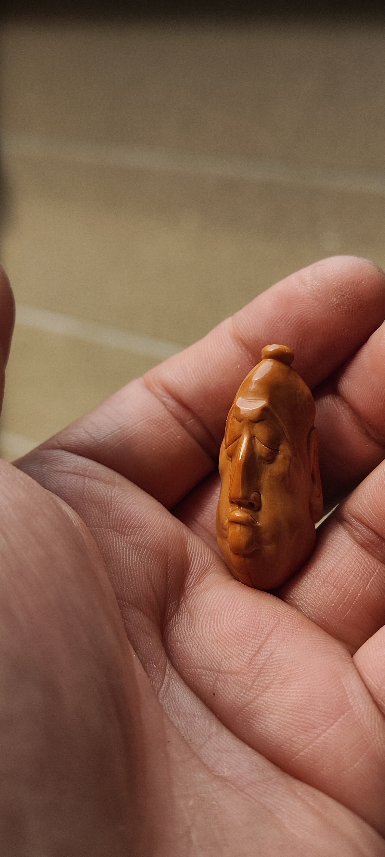 覃投艺核工作室覃文东希早核雕作品效果