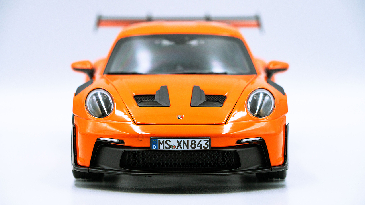 Porsche 911 992.2 GT3 RS 橙色 1:18 NOREV