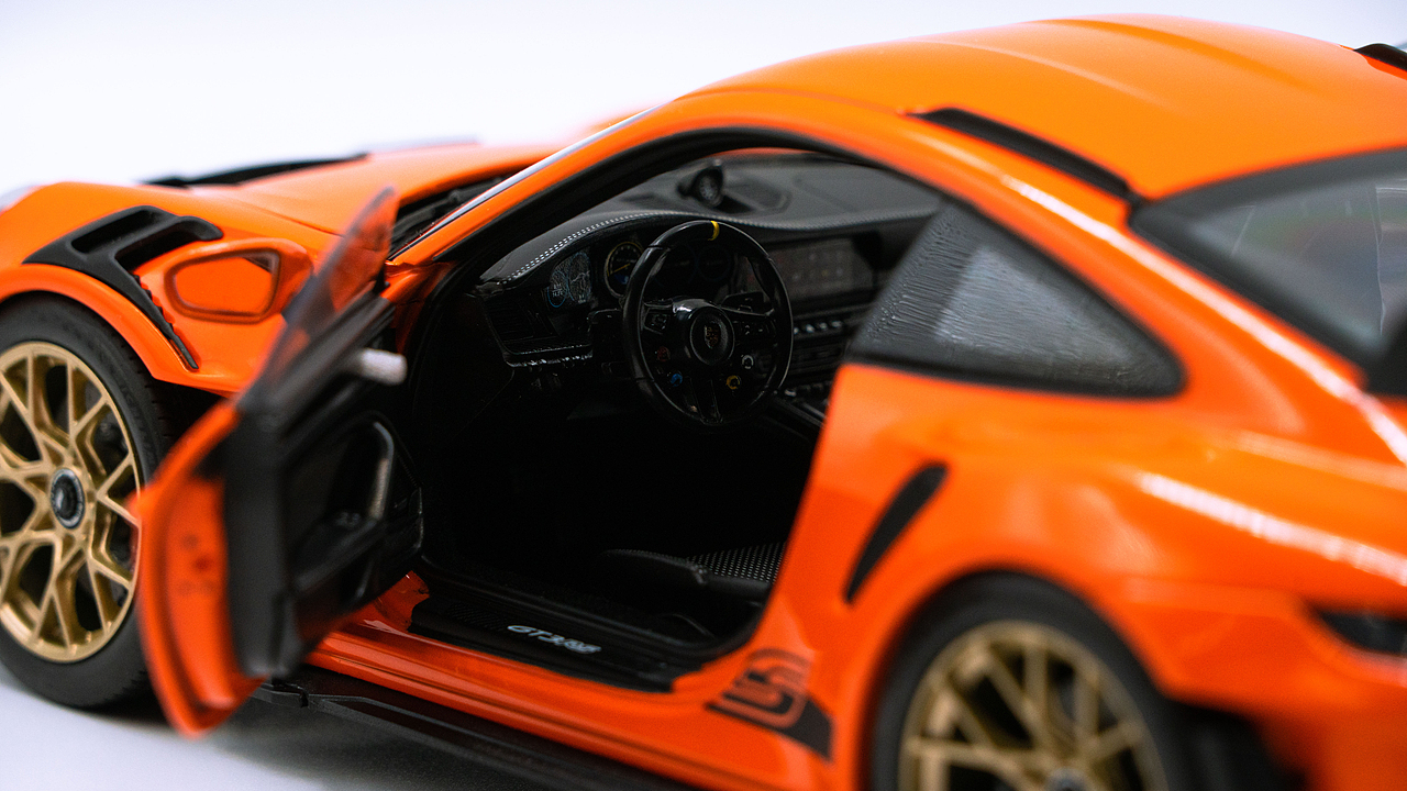Porsche 911 992.2 GT3 RS 橙色 1:18 NOREV