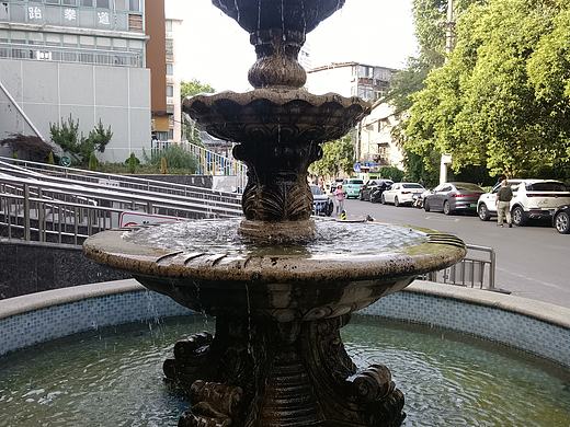 喷泉（个人主页-ZNzE4OTMzOTY=） - 海报 - 站酷设计师Z392265728原创素材 - 站酷ZCOOL