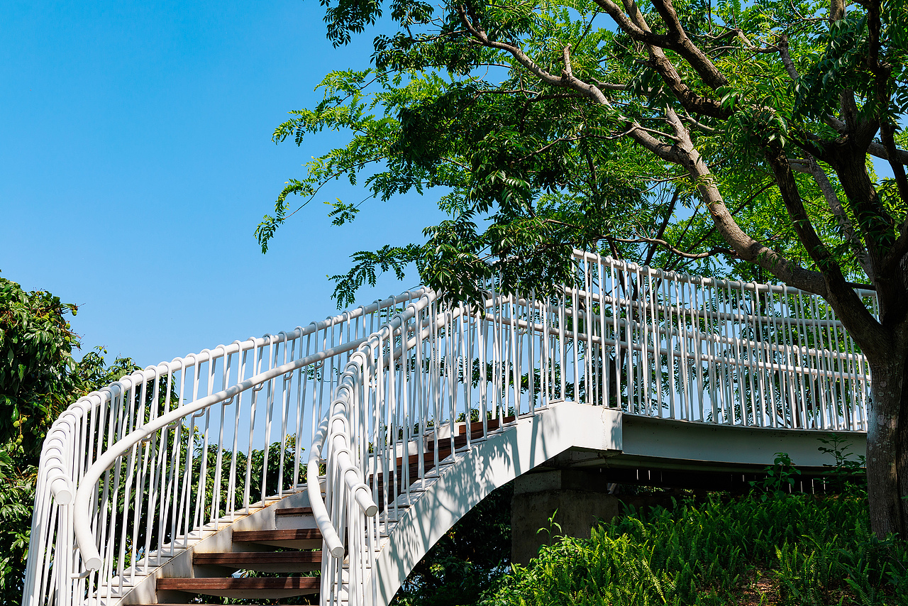 🌌闯入科幻电影片场！深圳光明科学公园（图ZMzkwMzc1NTk2） - 环境/建筑摄影 - 站酷设计师摄影师杨涛原创素材 - 站酷ZCOOL