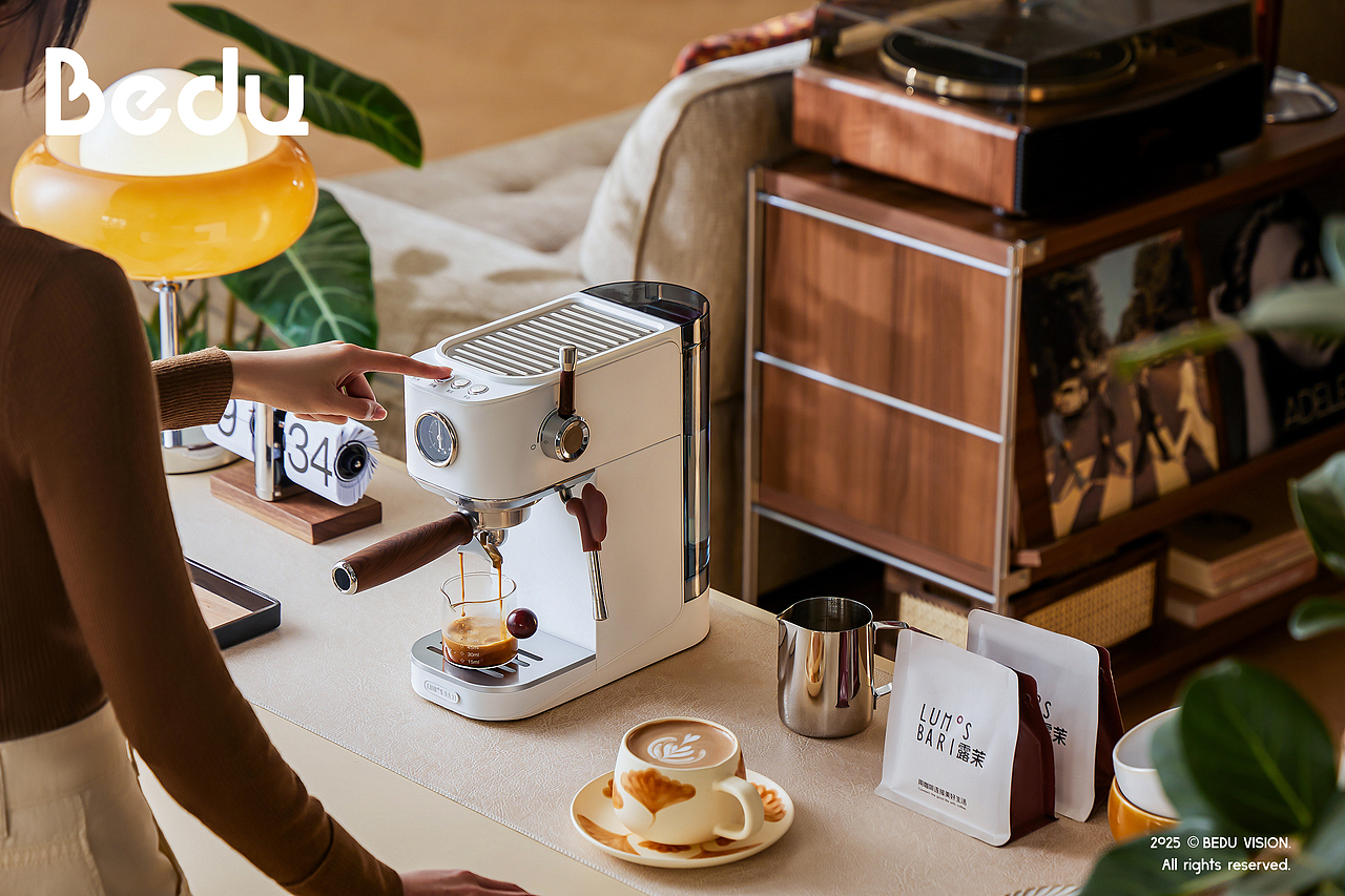 露茉云舰咖啡机┃比度视觉