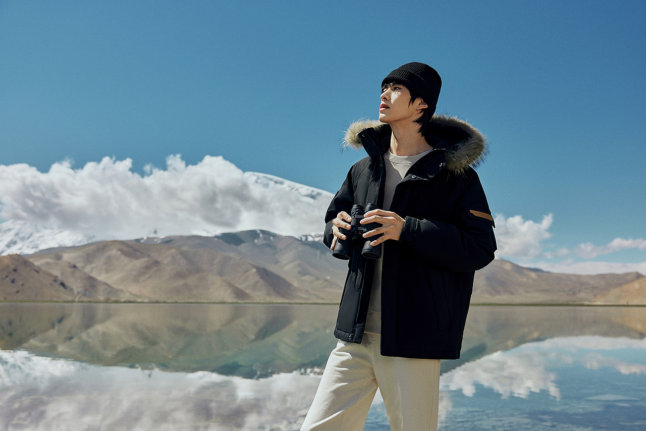 新疆海拔4000米羽绒服拍摄