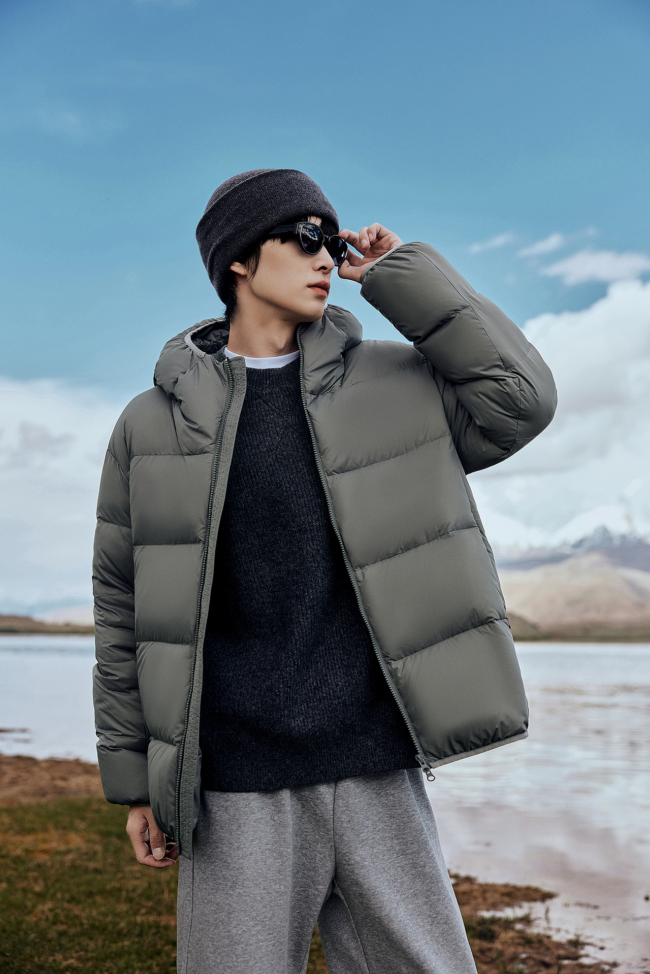 新疆海拔4000米羽绒服拍摄