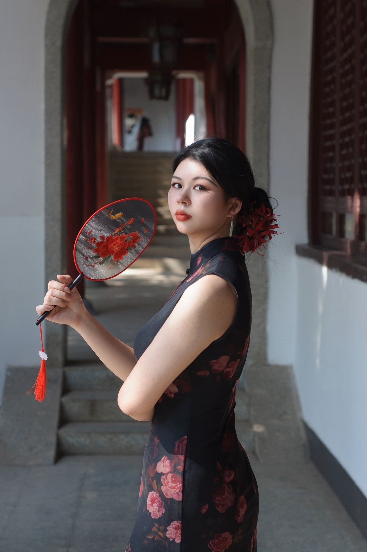 一袭华袍染就一树芳华（图ZMzkwNTczMTg4） - 人像摄影 - 站酷设计师养饲养员的猫原创素材 - 站酷ZCOOL