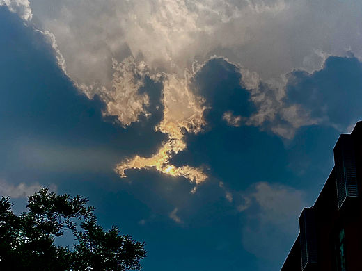 刘勇良手机纪实摄影：北京的天空