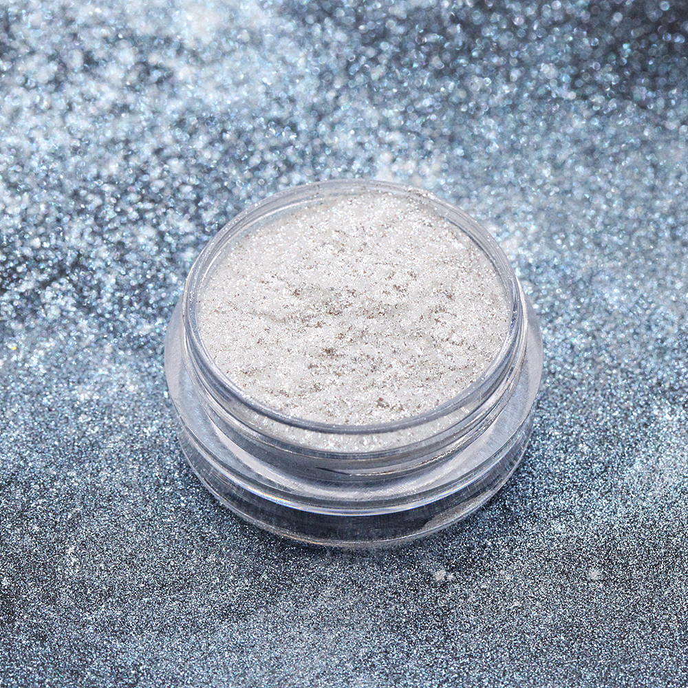 赛博朋克风白蓝金属色