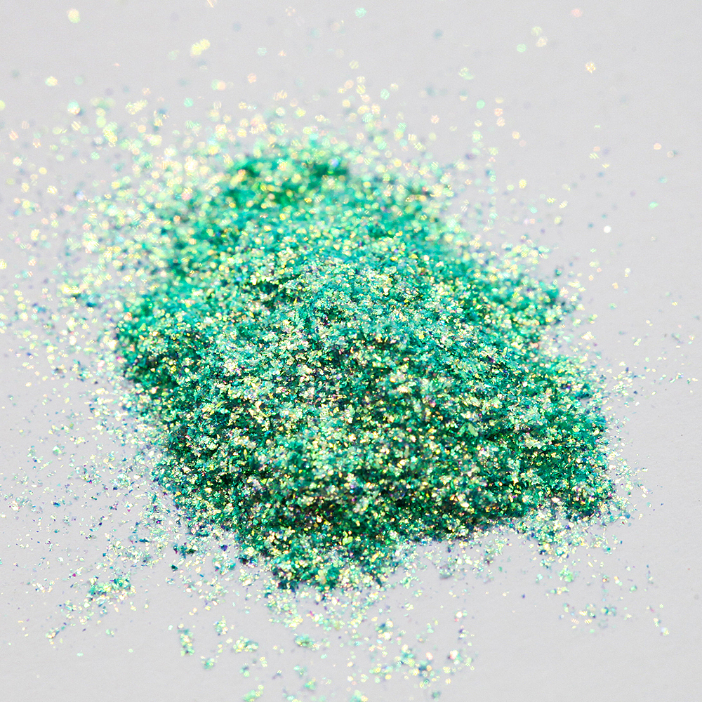 草绿色变色龙金绿色