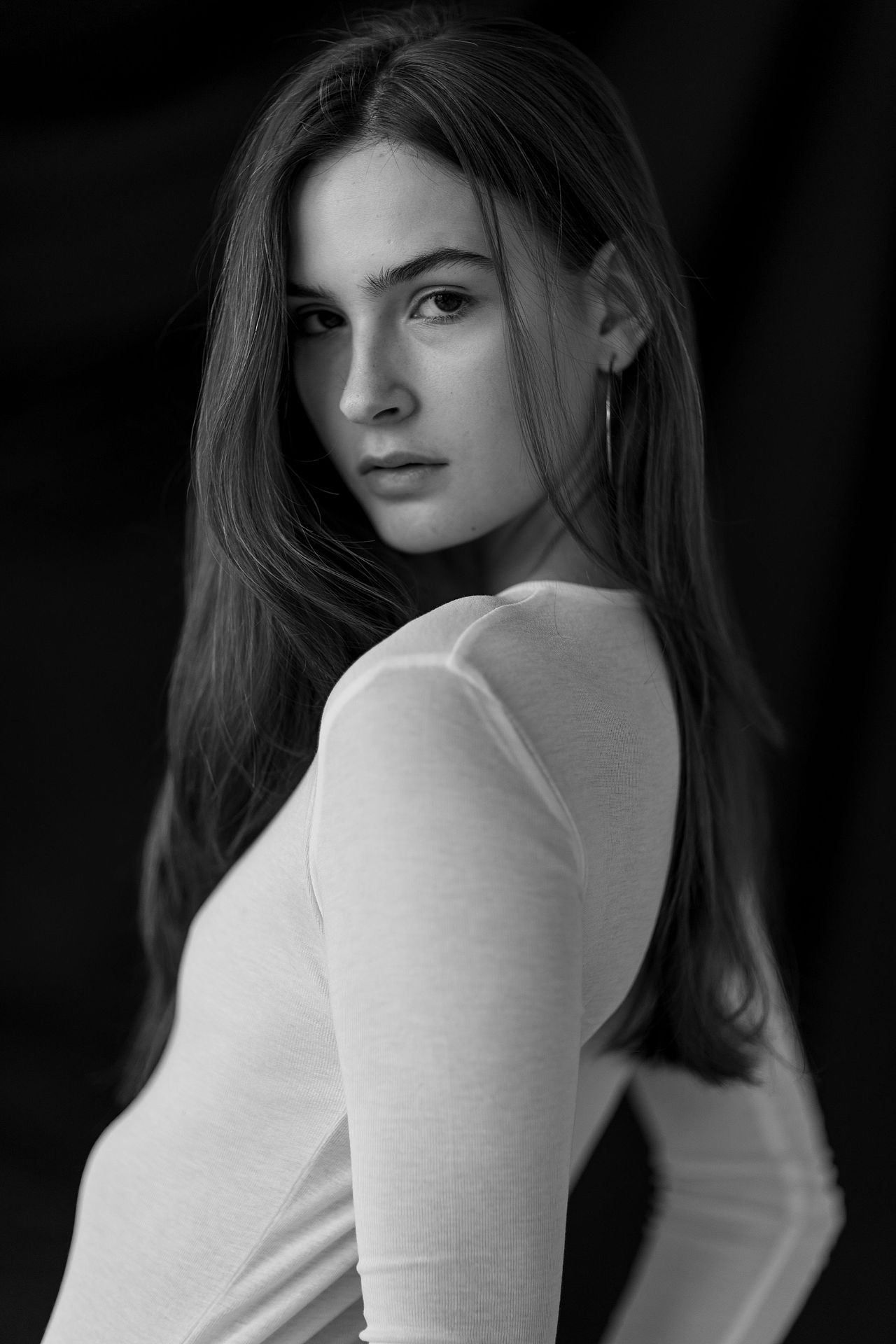 广州少女感女外模白皮女模年轻幼态感大长腿马甲线模特