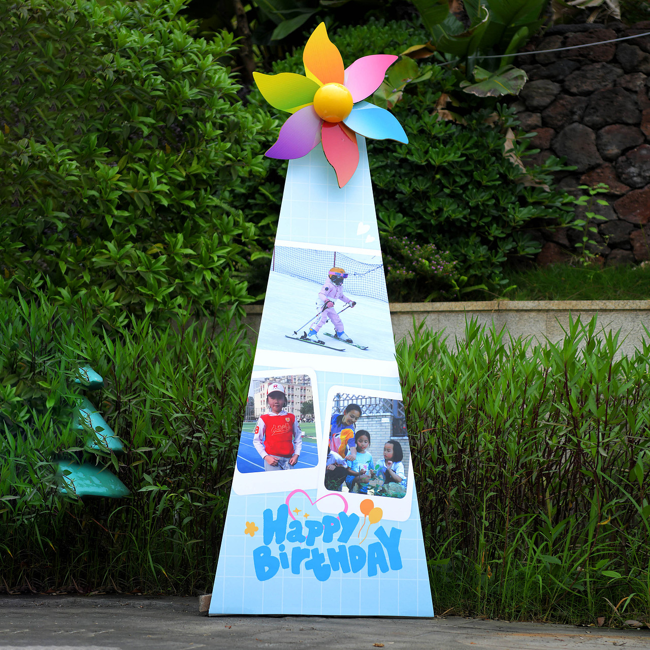 生日派对风车展示架（图ZMzkwNzY2NzY4） - 酒店餐饮设计 - 站酷设计师特美创意风车原创素材 - 站酷ZCOOL