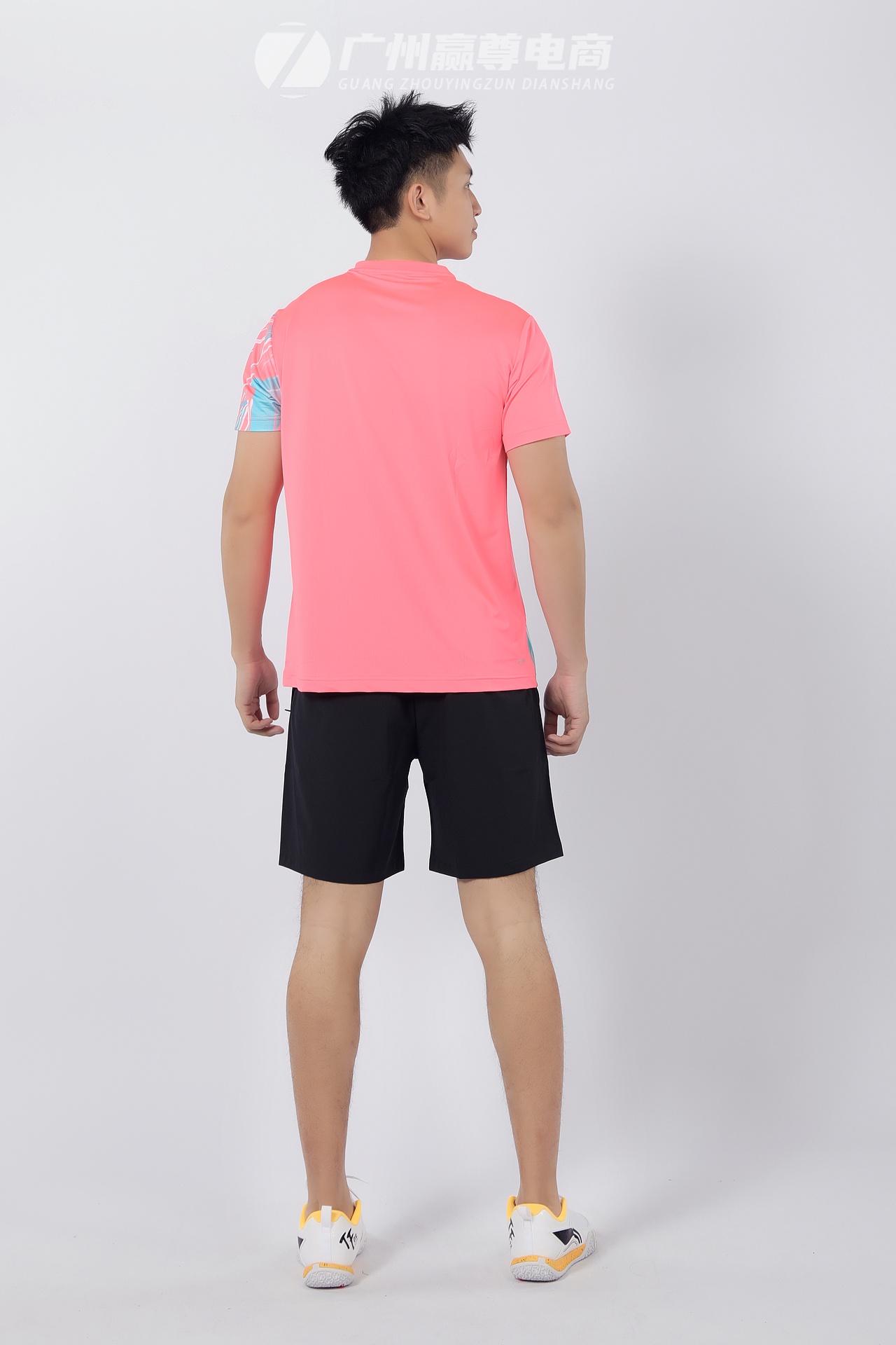 广州羽毛球服拍摄|羽毛球服拍照|运动装拍摄|商品拍照（图ZMzkwODMxMzcy） - 产品摄影 - 站酷设计师广州赢尊电商原创素材 - 站酷ZCOOL