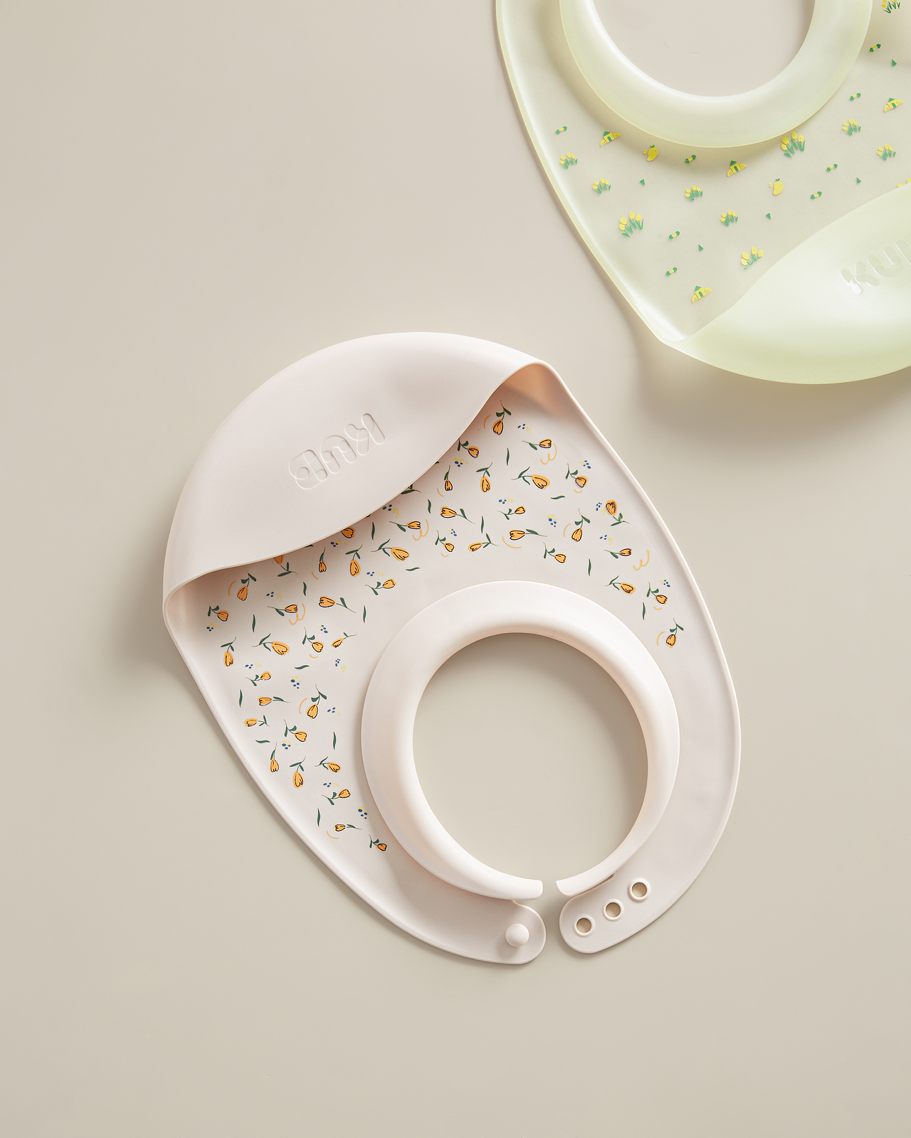 「电商拍摄」儿童硅胶围兜拍摄| 母婴产品拍摄