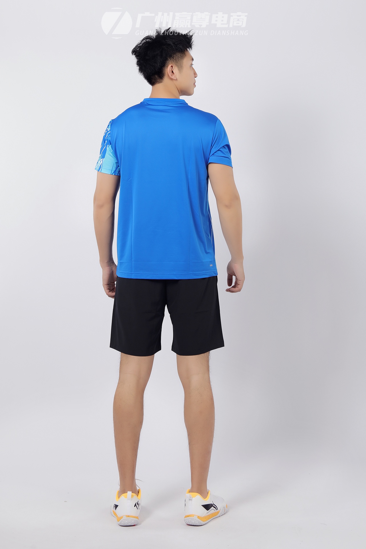 广州羽毛球服拍摄|羽毛球服拍照|运动装拍摄|商品拍照（图ZMzkwODY2MzE2） - 产品摄影 - 站酷设计师广州赢尊电商原创素材 - 站酷ZCOOL