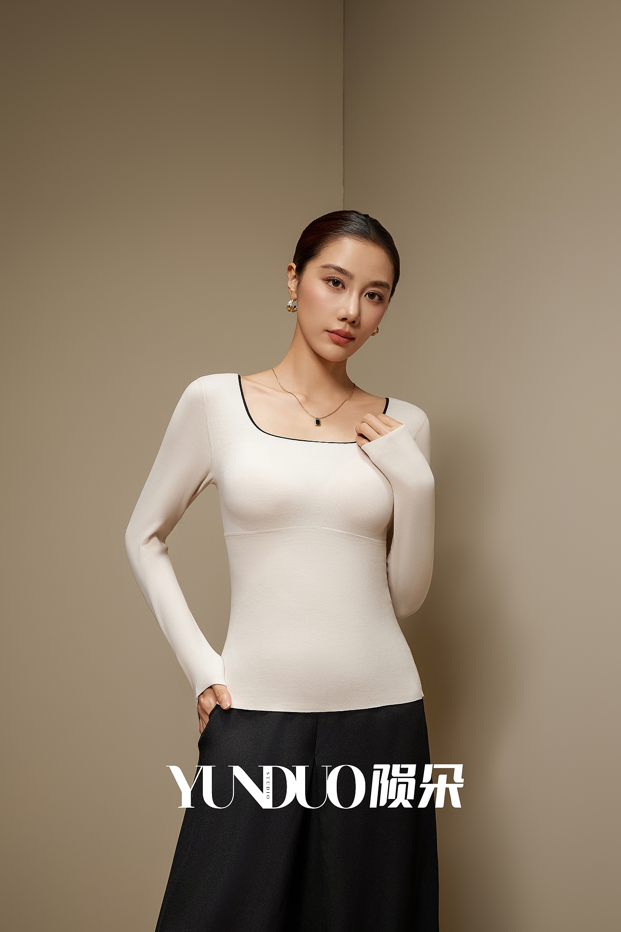 高级打底衫拍摄 舒适打底衫拍摄 电商打底衫拍摄（图ZMzkwODczNTky） - 产品摄影 - 站酷设计师陨朵商拍刘大奇原创素材 - 站酷ZCOOL