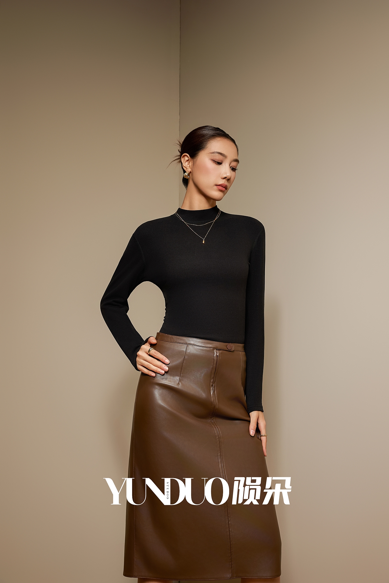 打底衫拍摄 舒适打底衫拍摄 高级打底衫拍摄（图ZMzkwODc0NjIw） - 产品摄影 - 站酷设计师陨朵商拍刘大奇原创素材 - 站酷ZCOOL