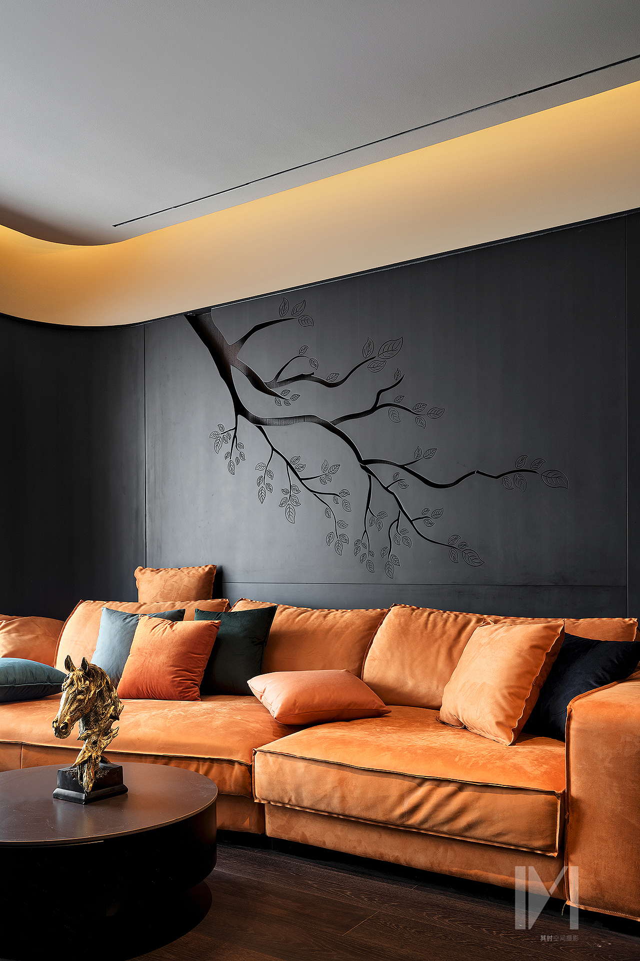 空间摄影 | 暗黑调私宅