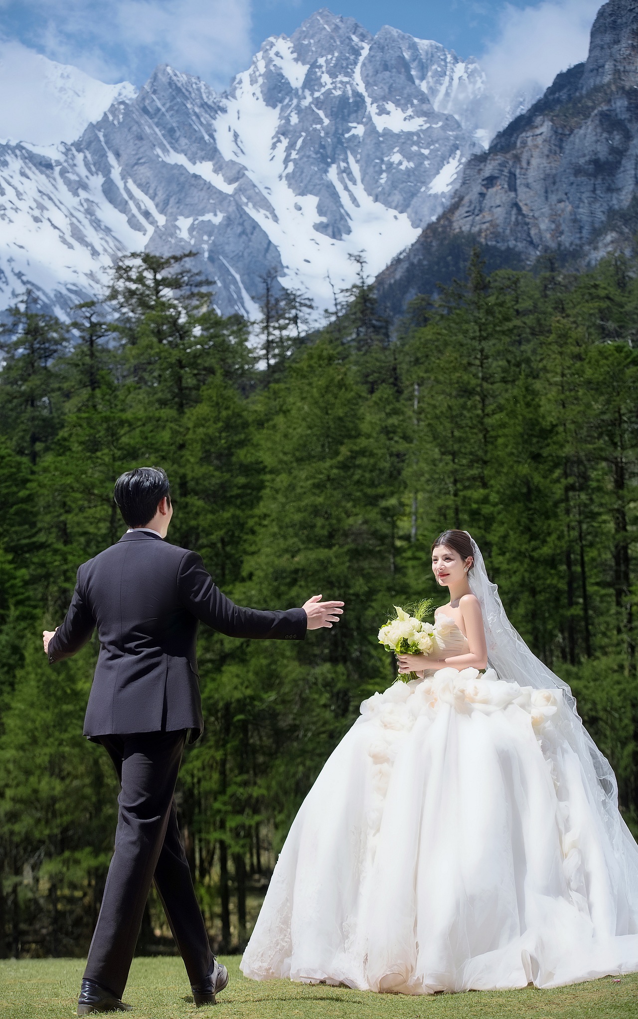 旅拍婚纱样片-丽江（图ZMzkwOTUzNTky） - 修图/后期 - 站酷设计师娟子修图原创素材 - 站酷ZCOOL