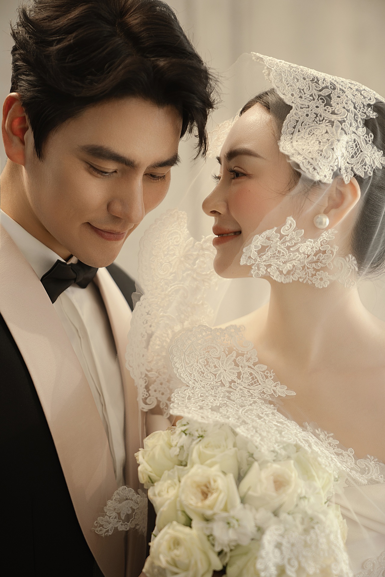 婚纱样片-室内白纱（图ZMzkwOTUzNzU2） - 修图/后期 - 站酷设计师娟子修图原创素材 - 站酷ZCOOL