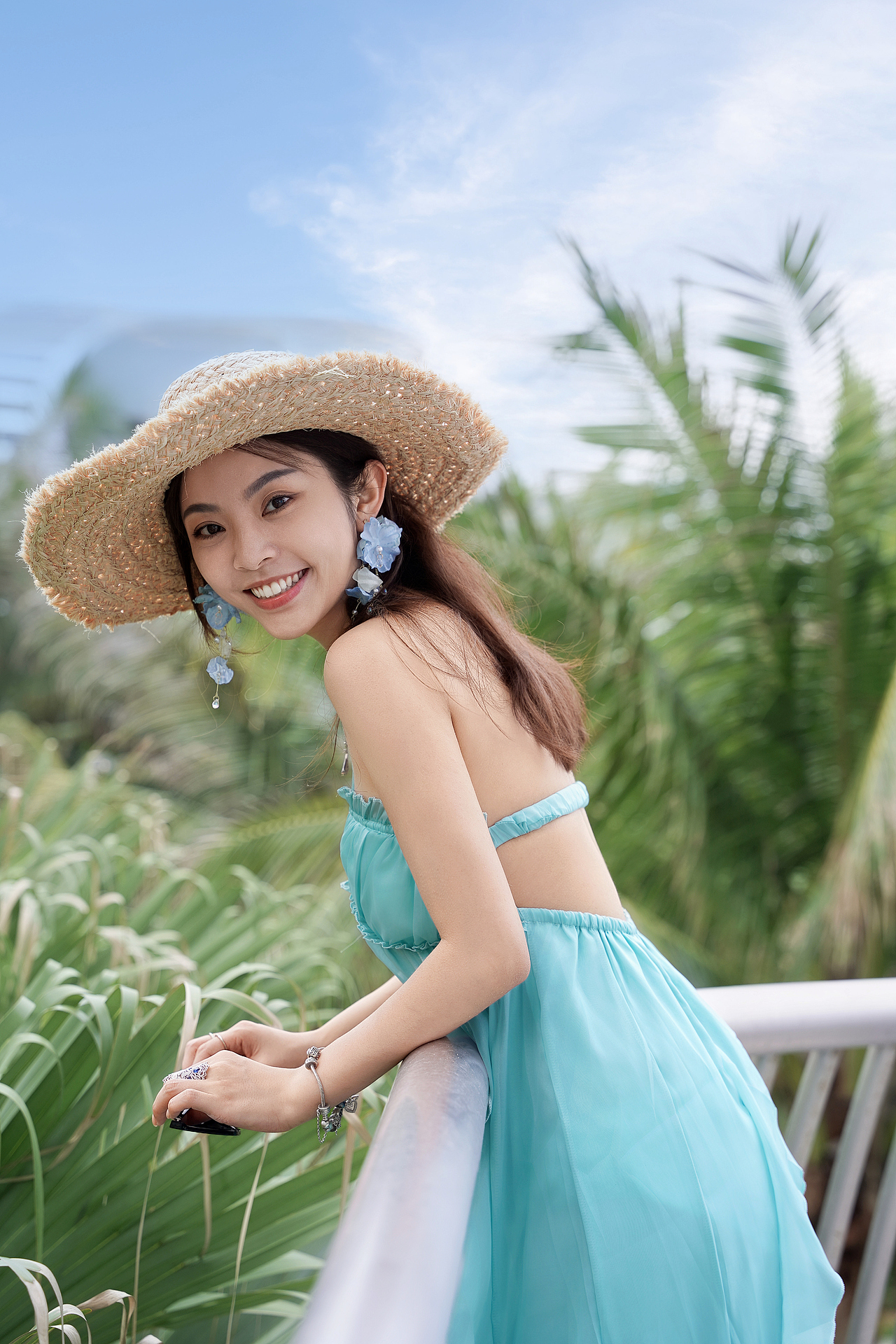 广州舞蹈生模特|海边旅游连衣裙穿搭分享