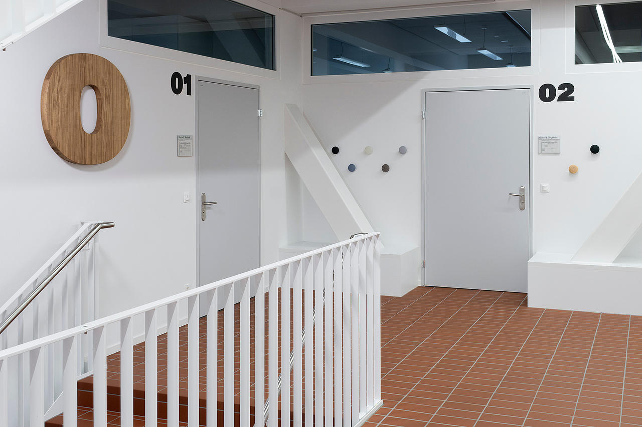 国外学校导视系统设计分享