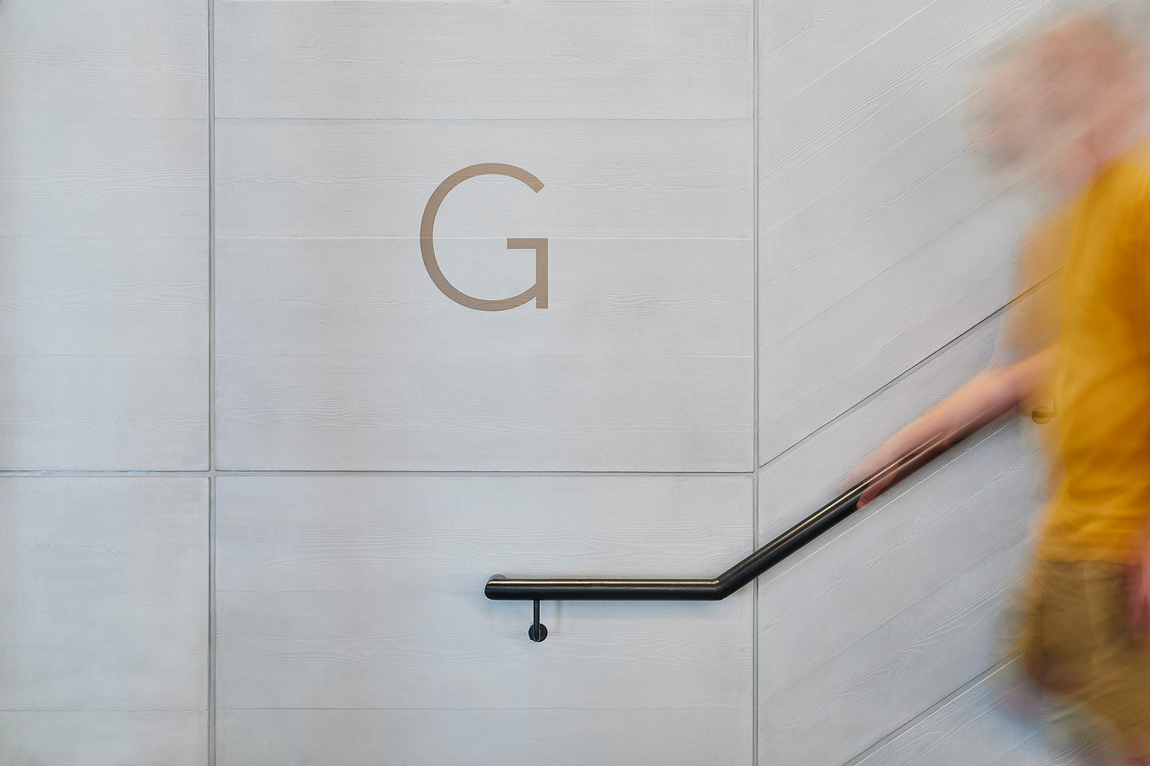 告别杂乱!“少即是多”的导视设计🌿