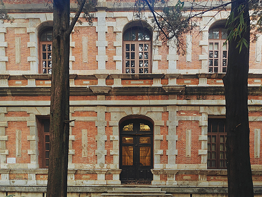 弥漫欧陆风情的云南大学 | 一个符号工作室