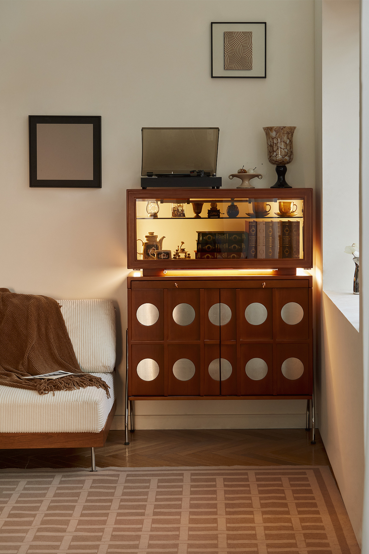 机器人-矮餐边柜