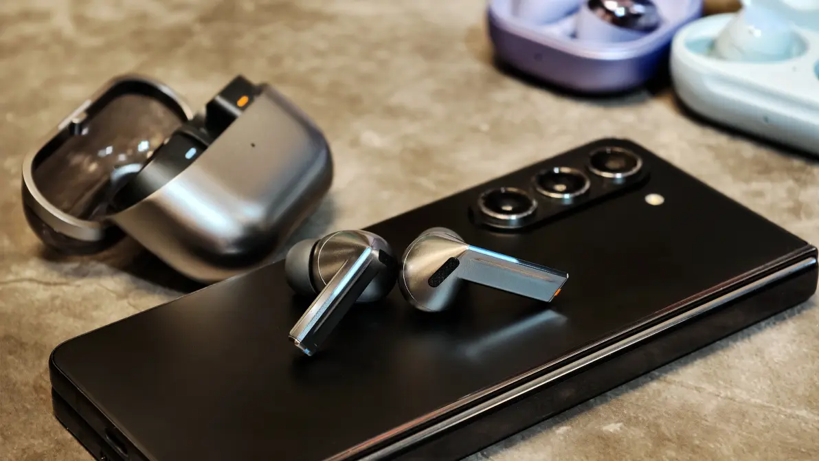 览邦LaiPods Pro+和三星Buds3 Pro哪个更建议买？评测对比解读！