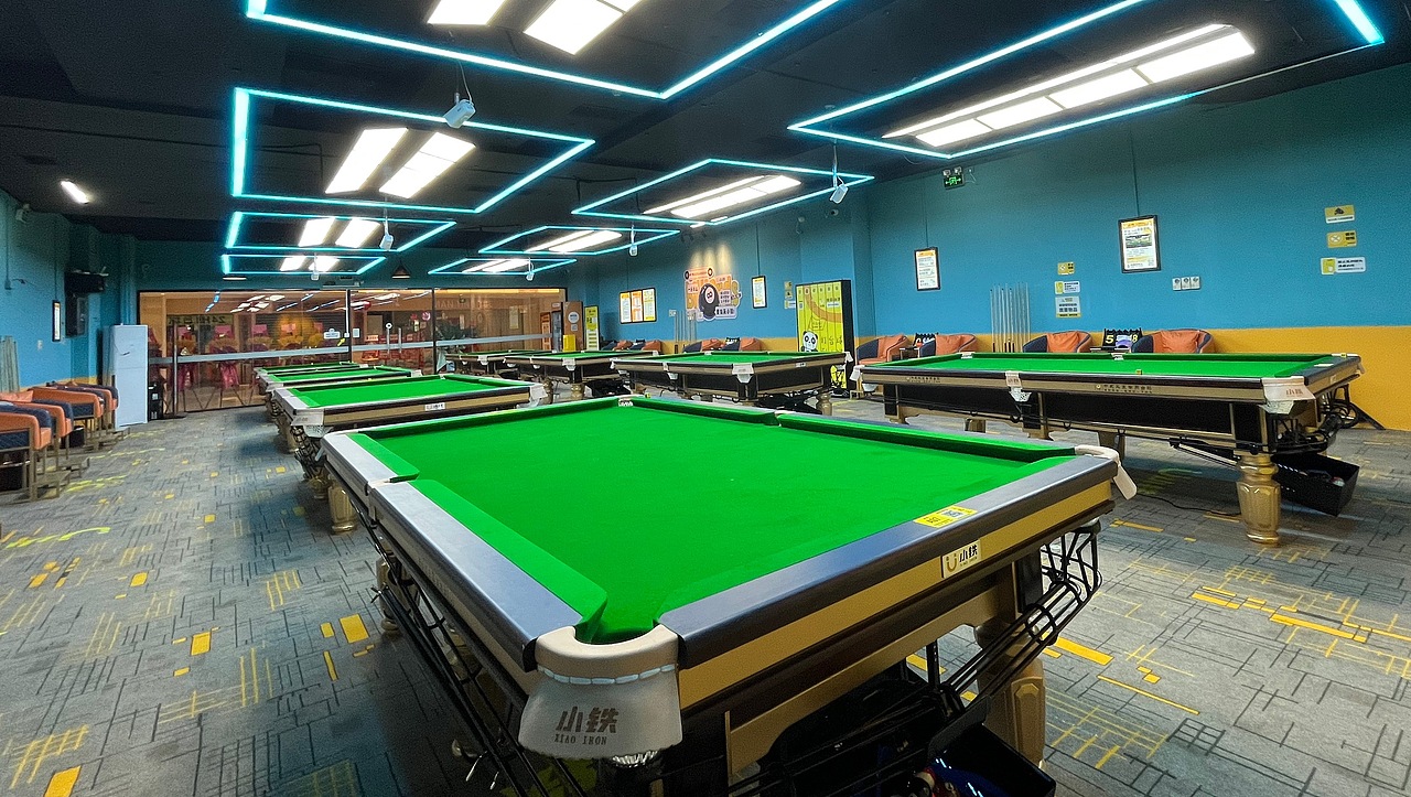 小铁24H台球 嘉邻中心店