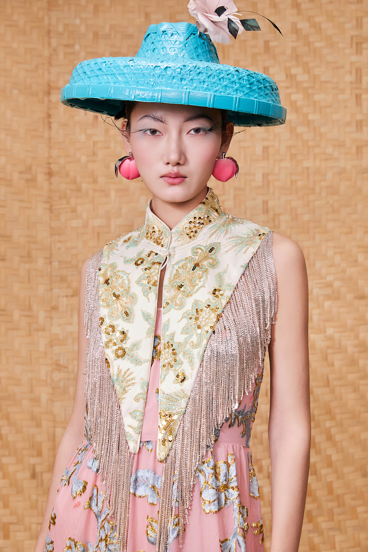 人像摄影｜民族风情（图ZMzkxMjkzMzI0） - 时尚/艺术摄影 - 站酷设计师超肥奥特曼原创素材 - 站酷ZCOOL