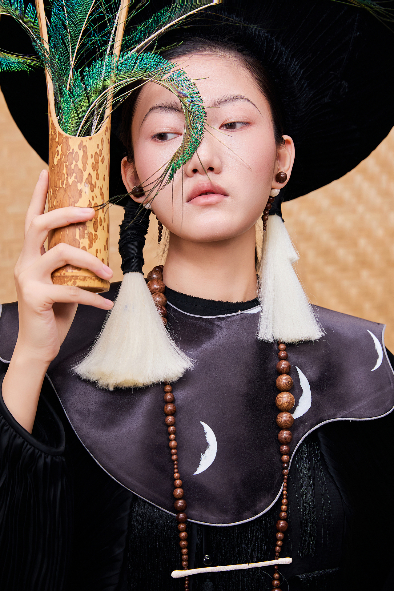 人像摄影｜民族风情（图ZMzkxMjkzMzE2） - 时尚/艺术摄影 - 站酷设计师超肥奥特曼原创素材 - 站酷ZCOOL