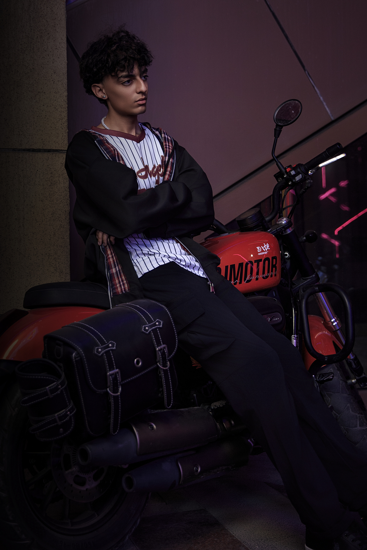 夜景服装拍摄（图ZMzkxMzE0NzY4） - 人像摄影 - 站酷设计师教摄影的张老师原创素材 - 站酷ZCOOL