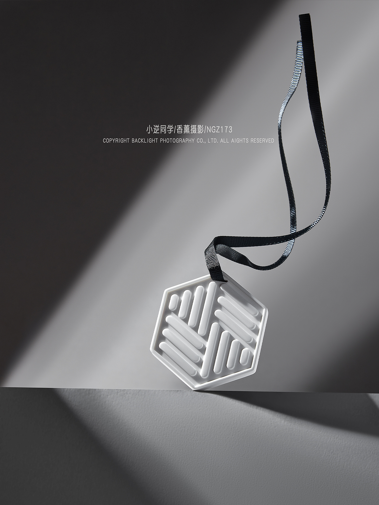 石膏香挂静物摄影/香薰产品拍摄/车载香挂拍摄/香氛（图ZMzkxMzYzMjg0） - 产品摄影 - 站酷设计师逆小光香薰摄影原创素材 - 站酷ZCOOL