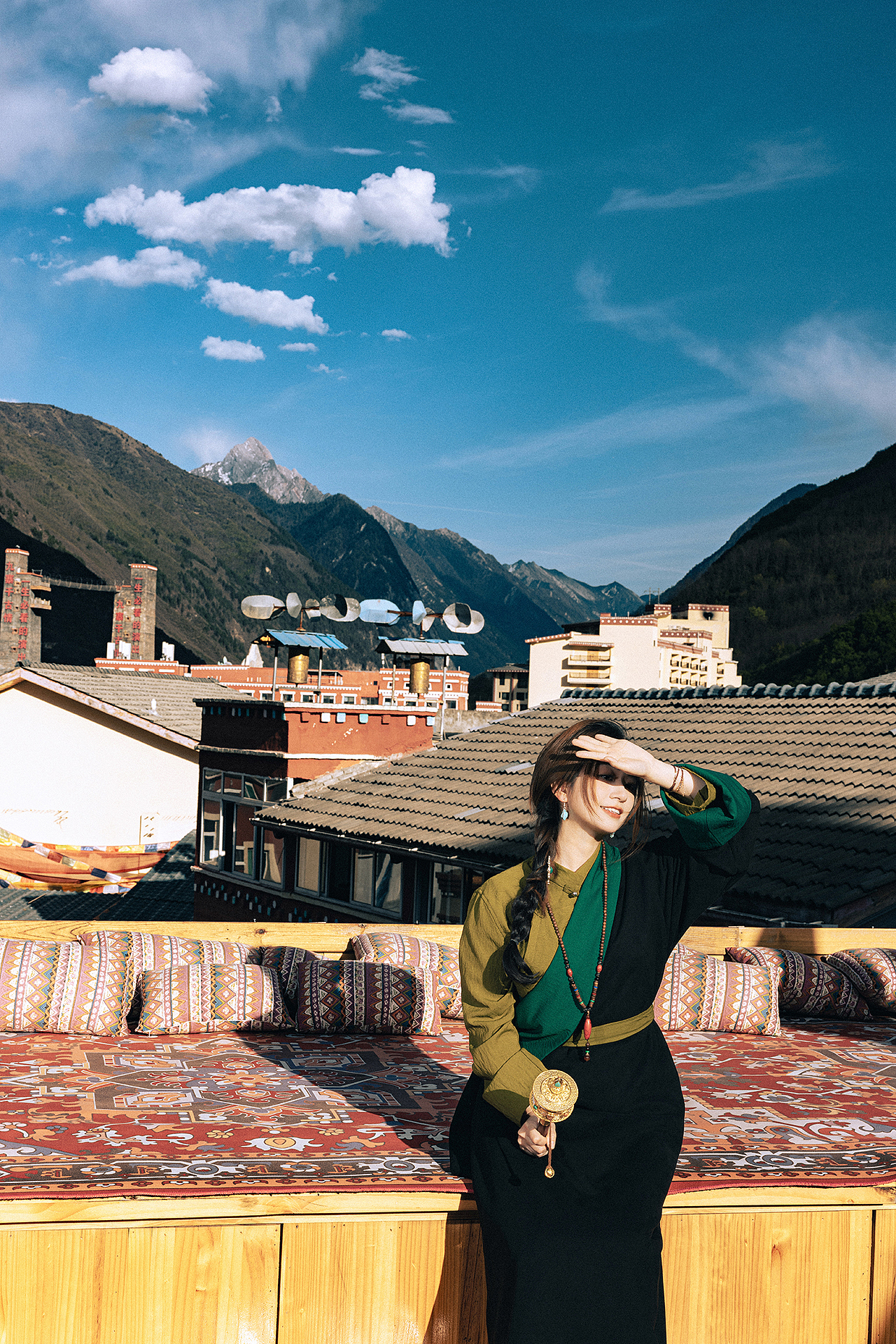 不是我说,九寨沟任何一家藏服写真拍不出这质感